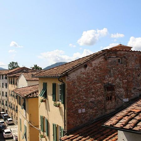 Delizioso Appartamento Centro Storico Lucca Comics Esterno foto