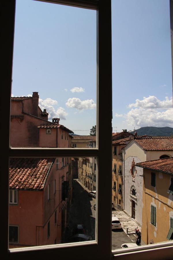 Delizioso Appartamento Centro Storico Lucca Comics Esterno foto